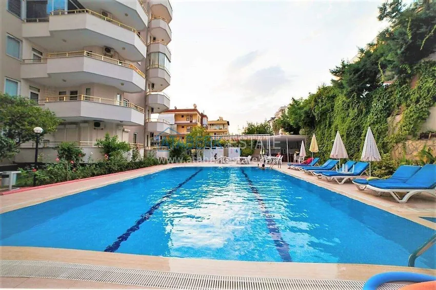 Favorable price! Apartment 1+1 in Alanya, Oba district — furniture, large balcony, suitable for a residence permit 4 