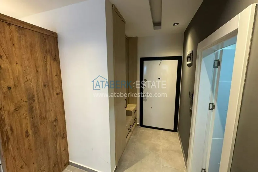 Purchase  One bedroom apartment with furniture and a glazed balcony in Mahmutlar, Alanya 3 