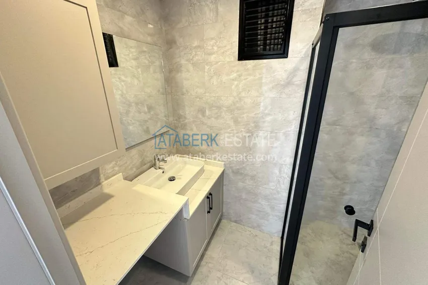 Purchase  Apartment 1+1 with sea view on the first line in Kestel - 47 m², unfurnished, premium complex 15 