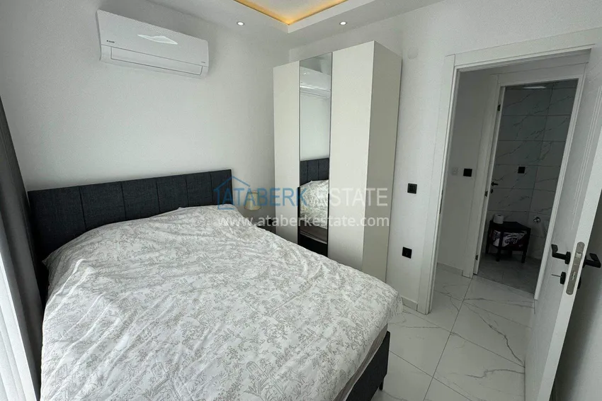 Purchase  Short-term rent - 2+1 penthouse in the center of Alanya, Cleopatra beach area No. 13 10 