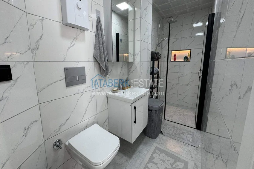 Purchase  Short-term rent - 2+1 penthouse in the center of Alanya, Cleopatra beach area No. 13 11 