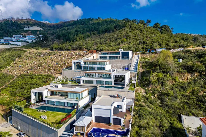 Premium 4+1 villa with panoramic views in Kargicak - fully furnished, suitable for citizenship  3 