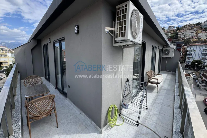 Purchase  Short-term rent - 2+1 penthouse in the center of Alanya, Cleopatra beach area No. 13 12 