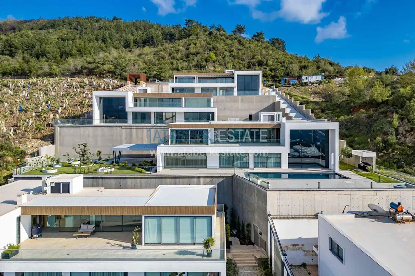 Premium 4+1 villa with panoramic views in Kargicak - fully furnished, suitable for citizenship  4 