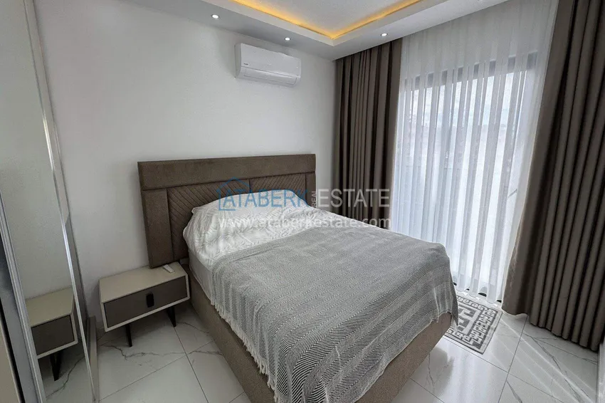 Purchase  Short-term rent - 2+1 penthouse in the center of Alanya, Cleopatra beach area No. 13 8 