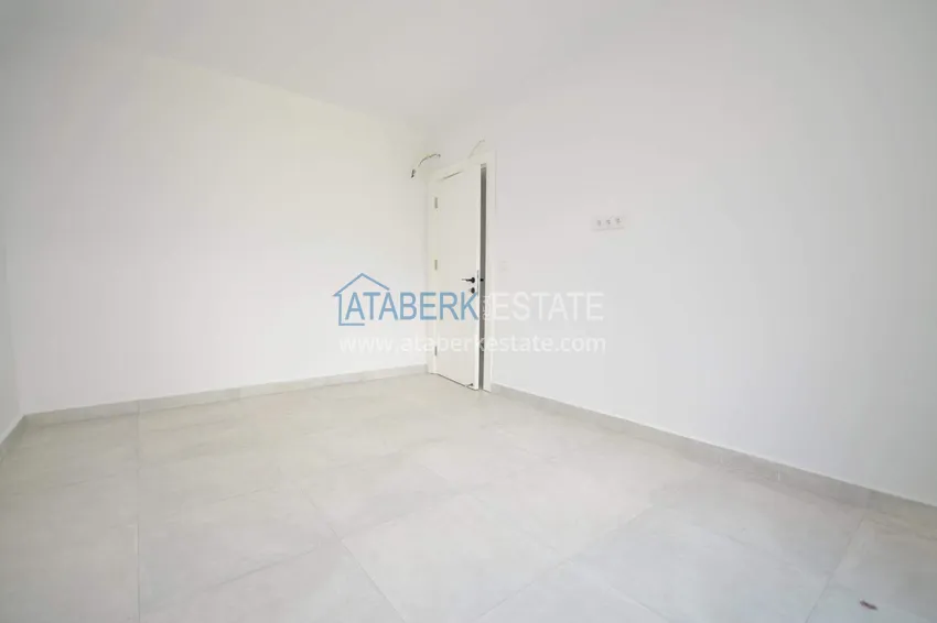 Purchase 3+1 garden duplex in Kargicak - 300 m² private plot 12 