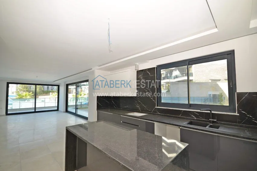 Purchase 3+1 garden duplex in Kargicak - 300 m² private plot 2 