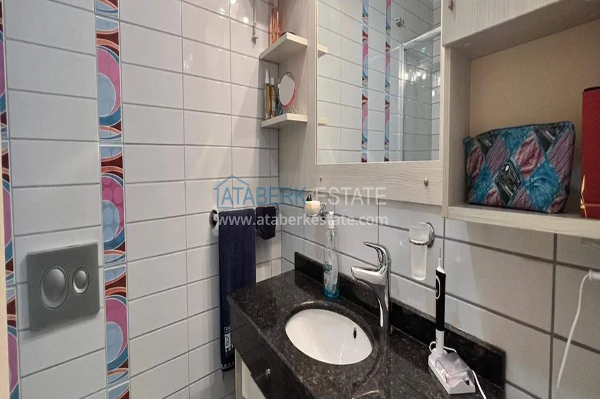 Purchase 2+1 apartment in Mahmutlar - 130 m², furnished, spacious balcony 19 