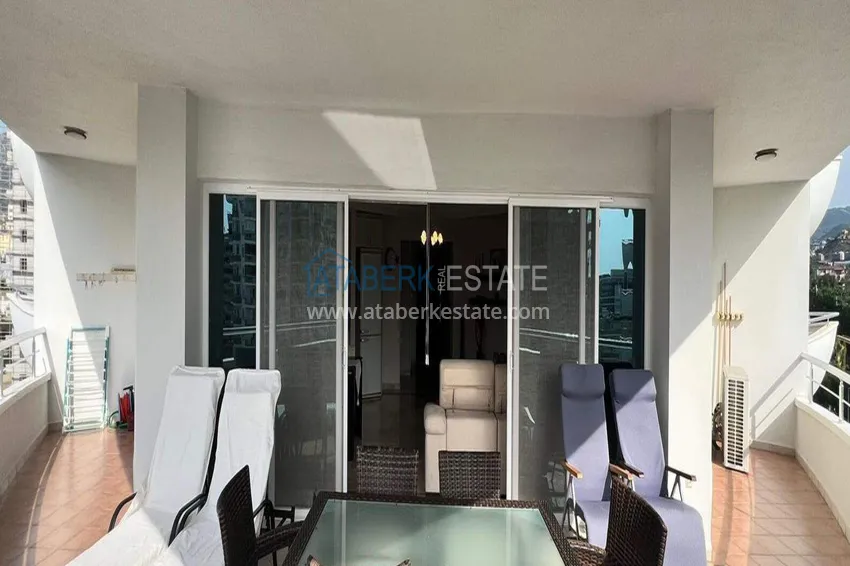 Purchase 2+1 apartment in Mahmutlar - 130 m², furnished, spacious balcony 20 