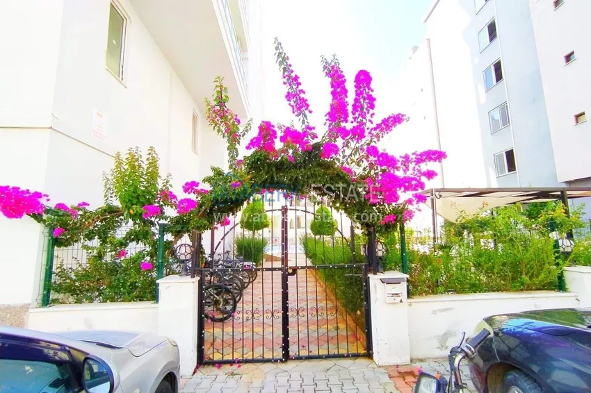 Apartment 1+1 in Mahmutlar — furniture, partial sea view, 400 m to the beach 2 