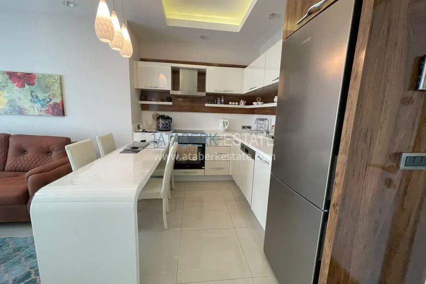 Purchase  1+1 apartment in Mahmutlar - furniture, glazed balcony, sea view, 200 m to the beach 1 