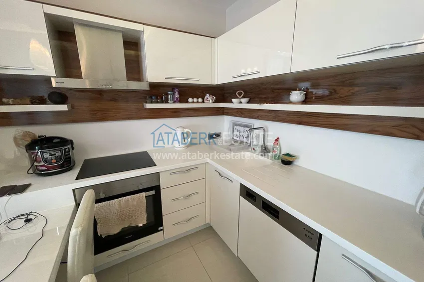 Purchase  1+1 apartment in Mahmutlar - furniture, glazed balcony, sea view, 200 m to the beach 3 