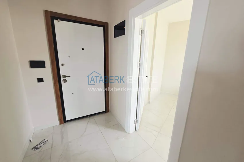 Purchase 1+1 apartment in the center of Alanya, Cleopatra beach area - sea and fortress view 1 