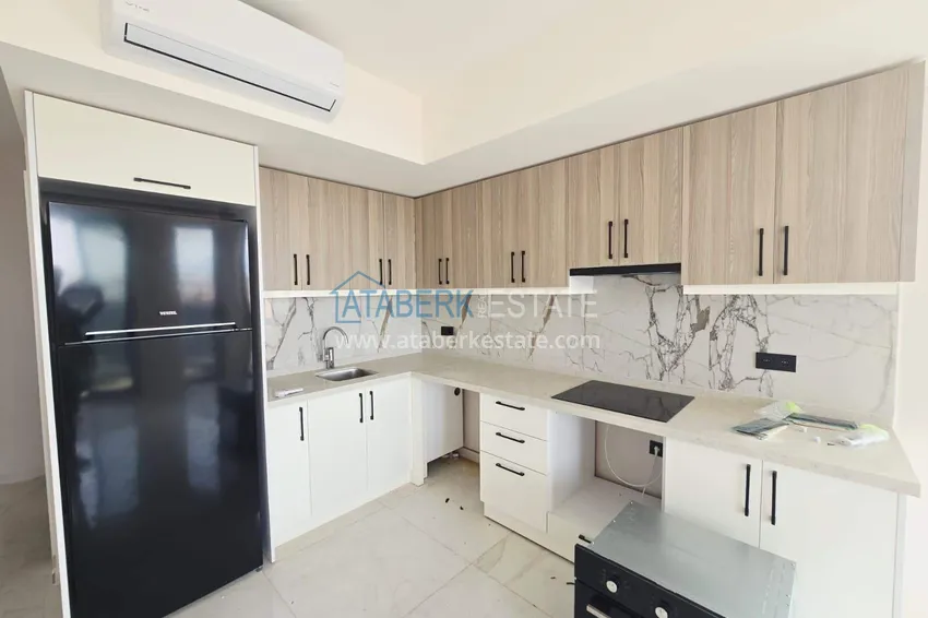 Purchase 1+1 apartment in the center of Alanya, Cleopatra beach area - sea and fortress view 6 