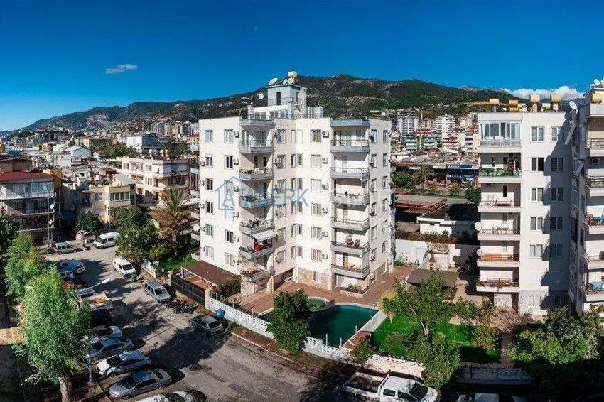 Cheap 1+1 apartment in Oba - furnished, near the Alanya shopping center 1 