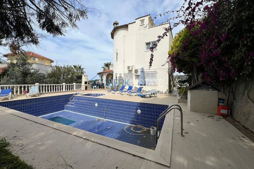 4+1 triplex villa in Avsallar - furnished, with pool and sea view 3 