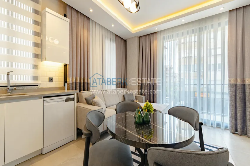 Purchase  New 1+1 apartment in the center of Alanya, Cleopatra beach area - high ceilings, new furniture and appliances 6 