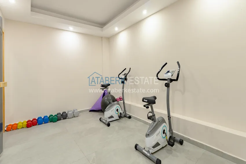 New 1+1 apartment in the center of Alanya, Cleopatra beach area - high ceilings, new furniture and appliances 9 