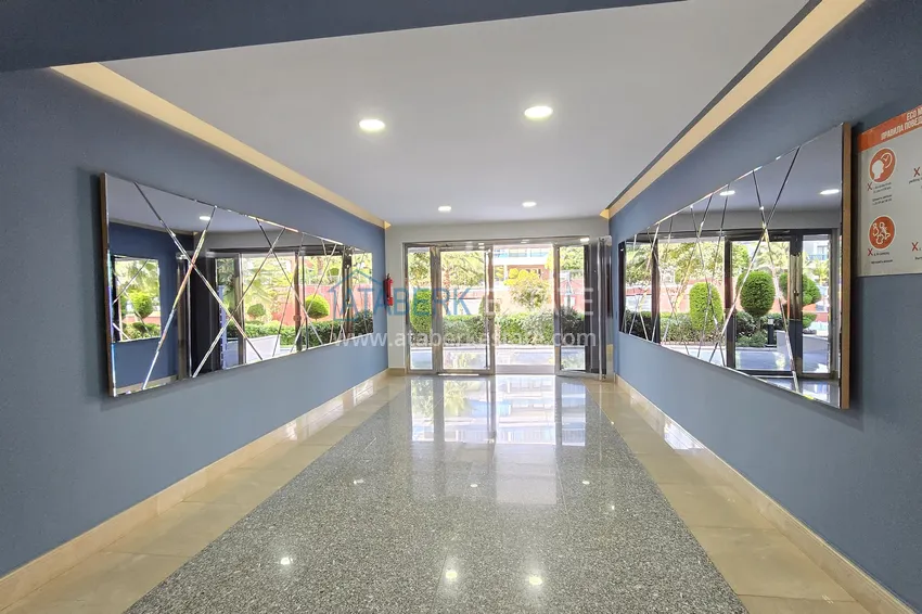 Penthouse duplex 2+1 in Kargicak from the owner - luxury furniture, panoramic view 19 