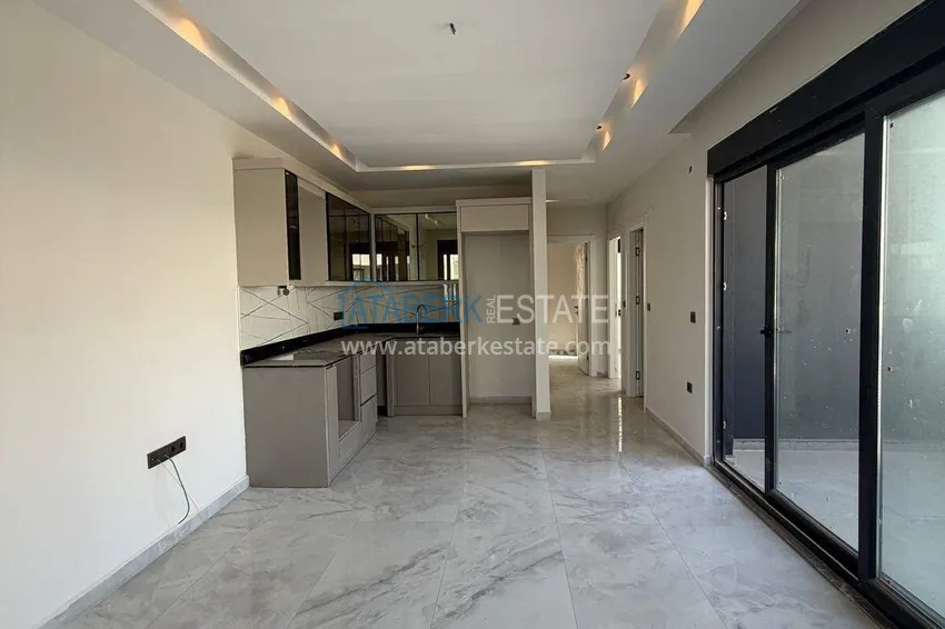 Purchase  2+1 apartment in the center of Alanya, Cleopatra beach area - short-term rent is allowed 3 