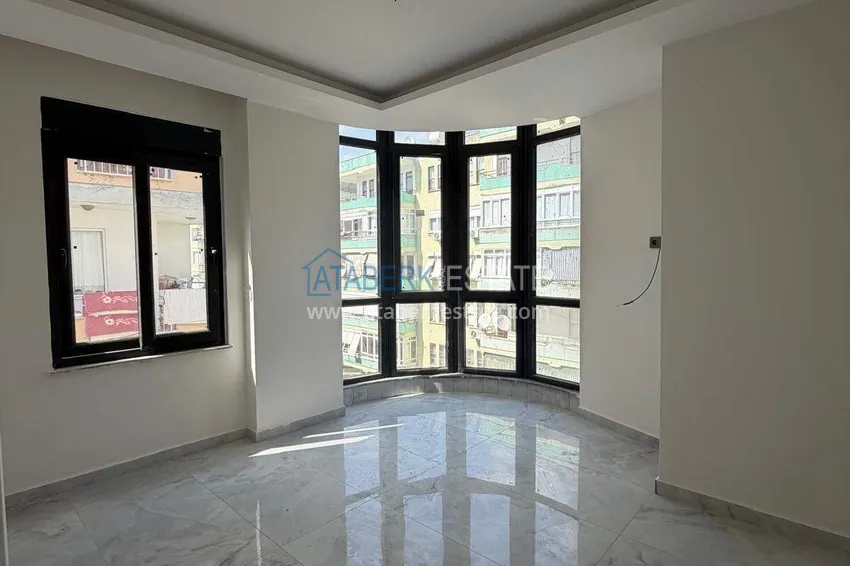 Purchase  2+1 apartment in the center of Alanya, Cleopatra beach area - short-term rent is allowed 5 