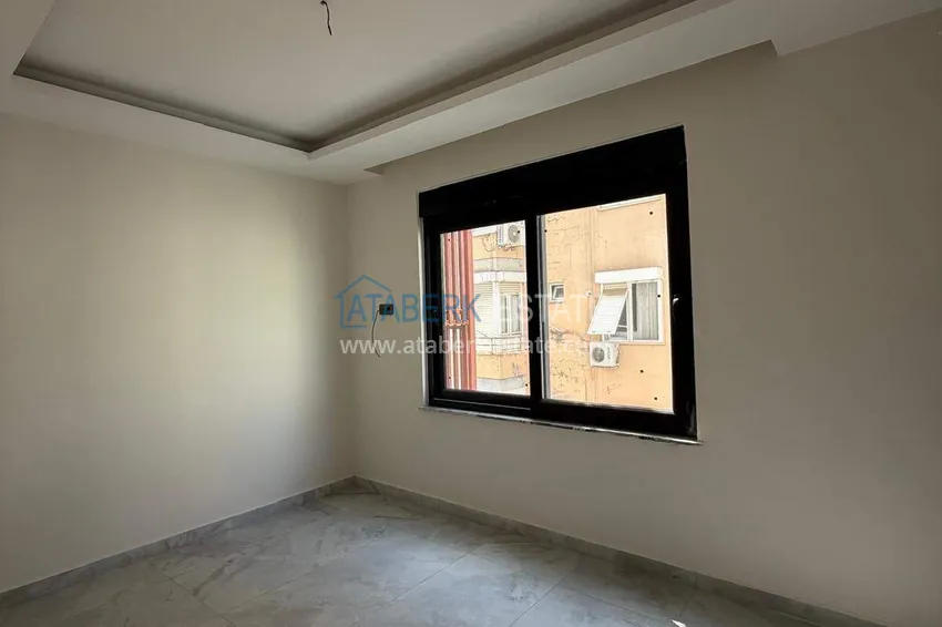 Purchase  2+1 apartment in the center of Alanya, Cleopatra beach area - short-term rent is allowed 6 