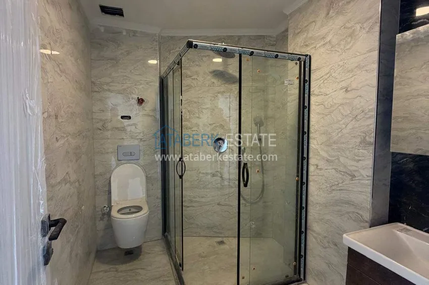 Purchase  2+1 apartment in the center of Alanya, Cleopatra beach area - short-term rent is allowed 7 