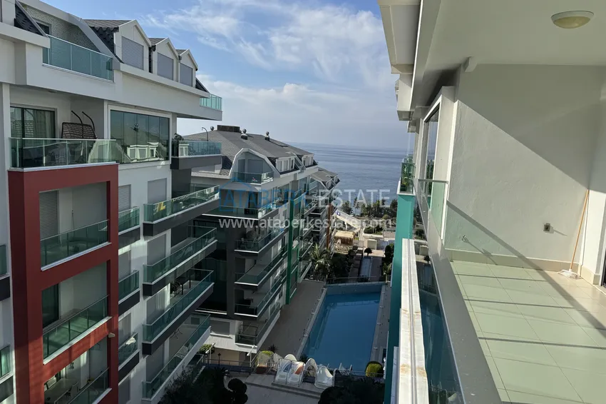 Purchase  3+1 penthouse duplex in Kargicak - first line, private beach, 15-month installments 23 