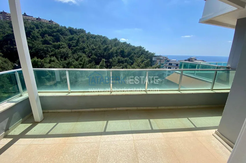 Purchase  4+1 duplex for citizenship in Kargicak - sea view, luxury complex 39 