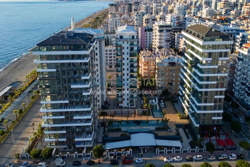 Apartments from the developer in Mahmutlar on the beachfront 2 