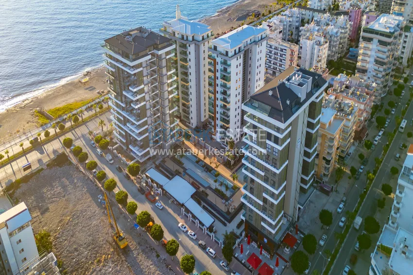 Apartments from the developer in Mahmutlar on the beachfront 4 