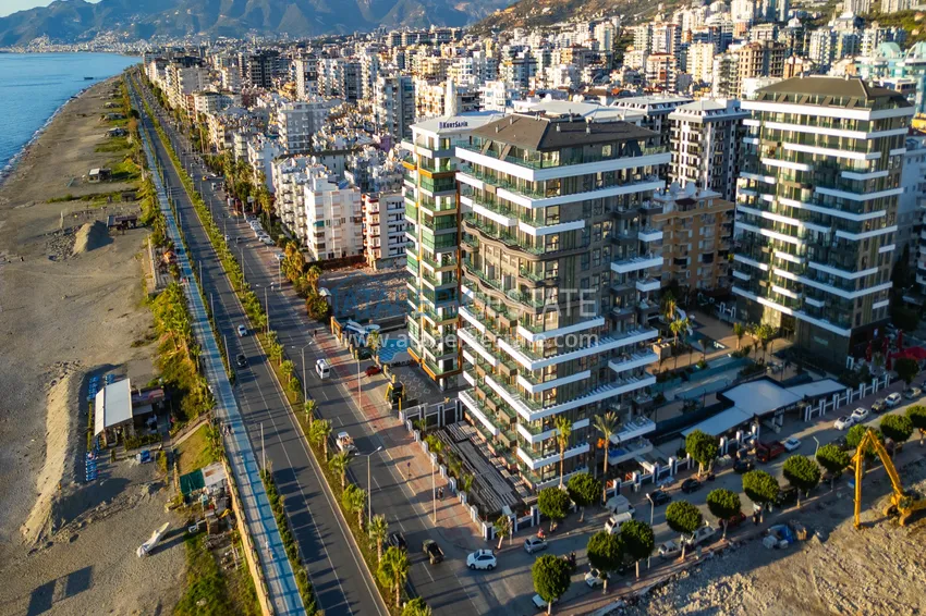 Apartments from the developer in Mahmutlar on the beachfront 6 