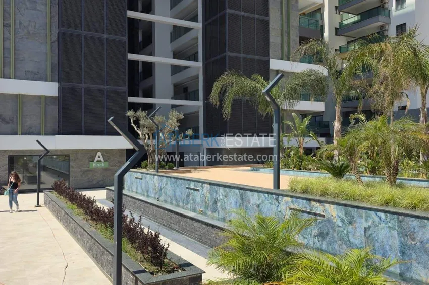 Apartments from the developer in Mahmutlar on the beachfront 17 