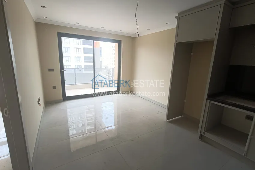 Purchase  1+1 apartment in the center of Mahmutlar - affordable price, new building 1 