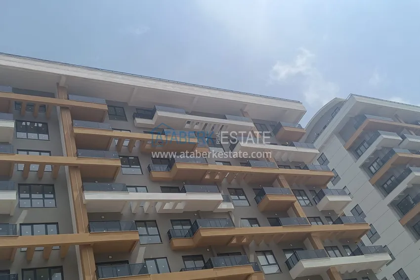 1+1 apartment in the center of Mahmutlar - affordable price, new building 4 