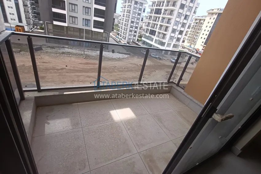 Purchase  1+1 apartment in the center of Mahmutlar - affordable price, new building 8 