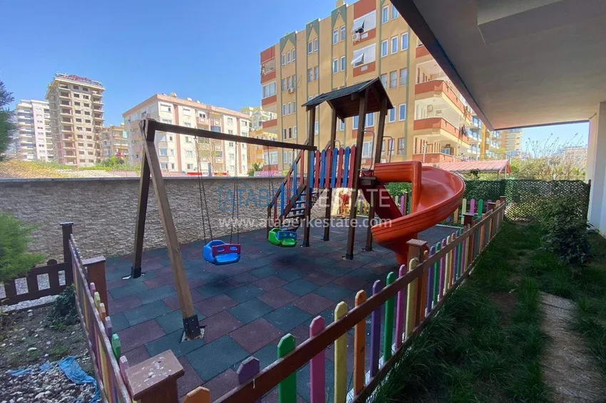 Apartment 2+1 on the beachfront in Mahmutlar — furniture, direct sea view  15 
