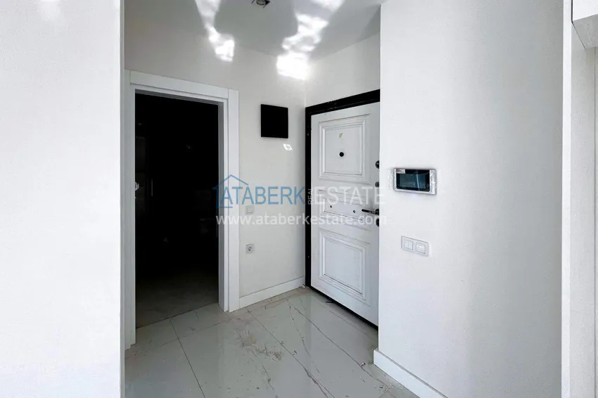 Purchase Hot offer: 1+1 apartment in Mahmutlar - south side, district center 1 