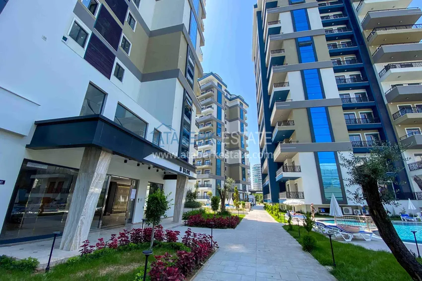 2+1 penthouse duplex in Mahmutlar — furniture, sea and mountain views, complex with hotel-level service 12 
