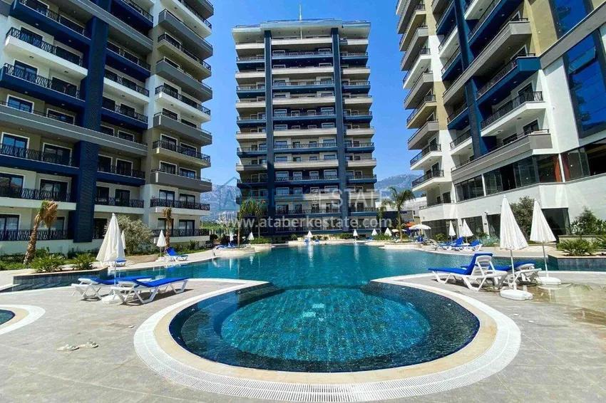 2+1 penthouse duplex in Mahmutlar — furniture, sea and mountain views, complex with hotel-level service 2 