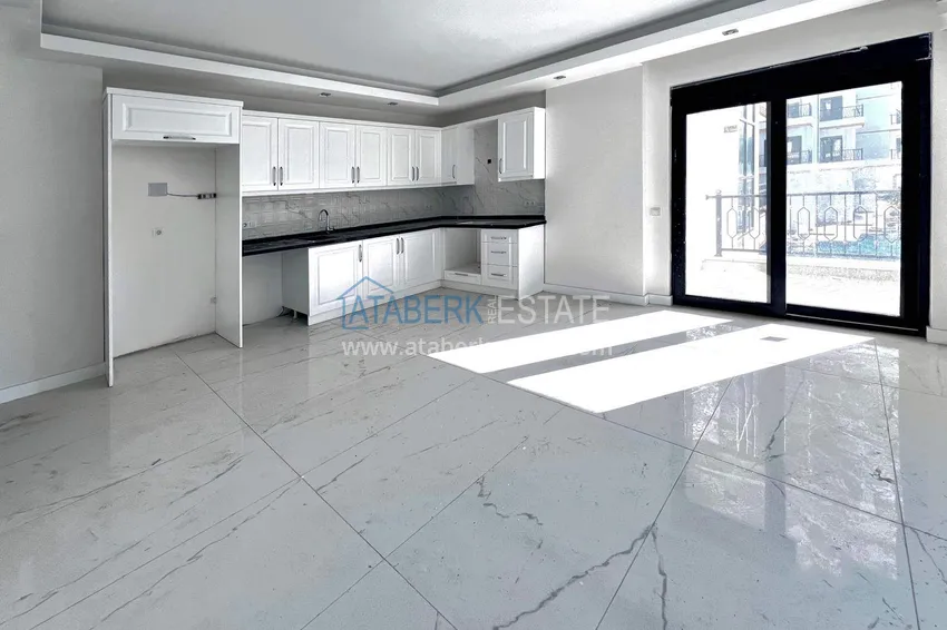 Purchase Hot offer: 1+1 apartment in Mahmutlar - south side, district center 3 