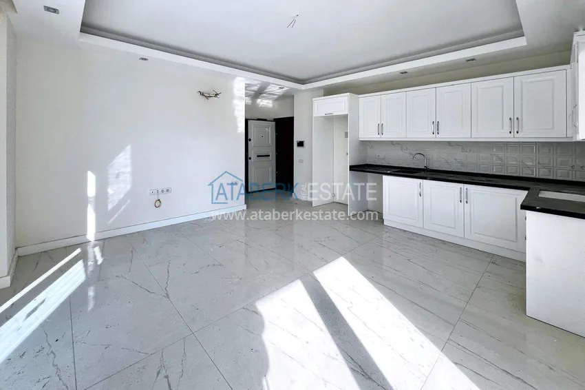 Purchase Hot offer: 1+1 apartment in Mahmutlar - south side, district center 4 
