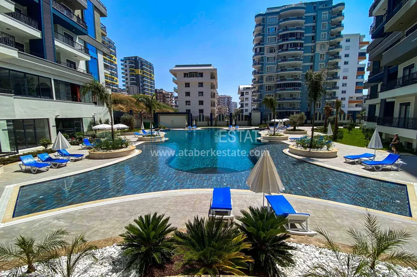 2+1 penthouse duplex in Mahmutlar — furniture, sea and mountain views, complex with hotel-level service 4 