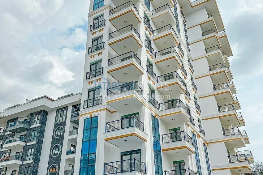 Hot offer: 1+1 apartment in Mahmutlar - south side, district center 9 