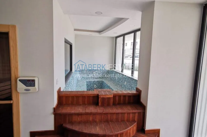 Apartment and penthouse in Tosmur - single price for two properties, 300 m from the sea  10 