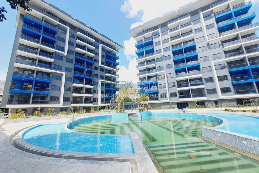 Two 1+1 apartments in the center of Alanya, Cleopatra beach area - fine finish, modern complex 1 