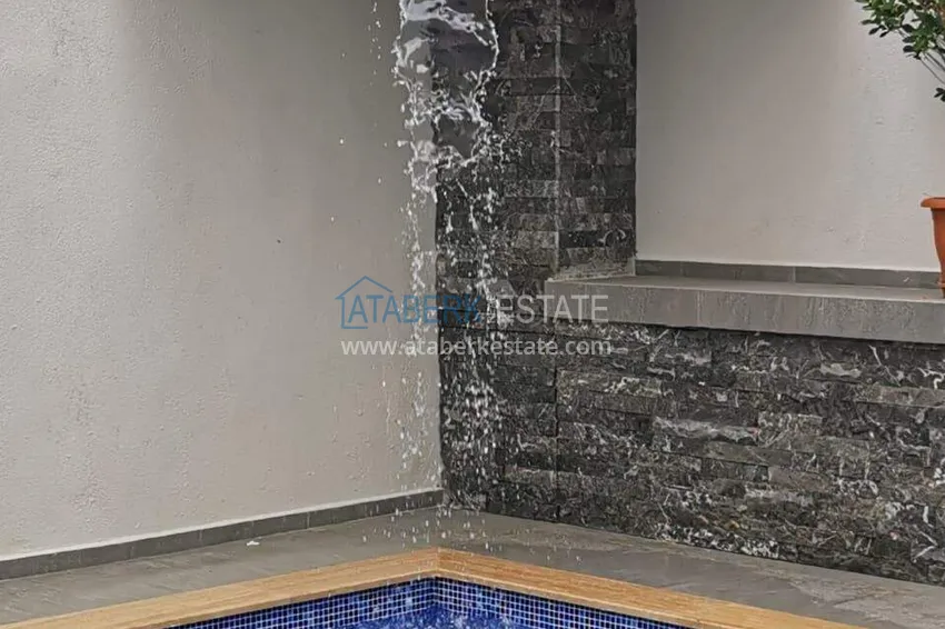 Apartment and penthouse in Tosmur - single price for two properties, 300 m from the sea  5 