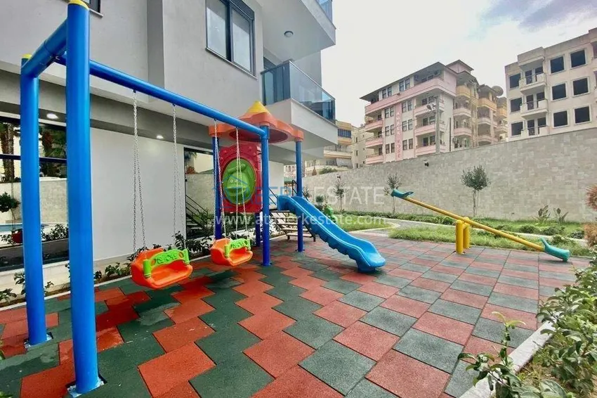 2+1 apartment in the center of Alanya - furniture, separate kitchen  12 