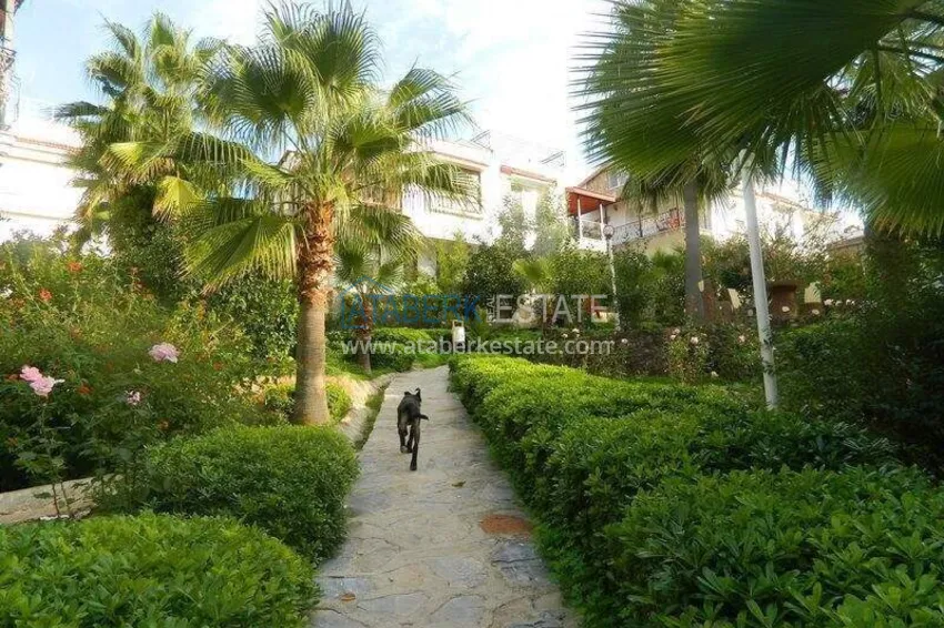 Three-storey 3+2 villa in Kargicak - sea view, furniture, surrounded by greenery 12 