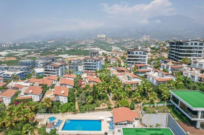 Three-storey 3+2 villa in Kargicak - sea view, furniture, surrounded by greenery 3 